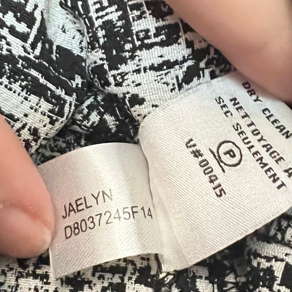 Diane von Furstenberg Jaelyn Sleeveless Flutter Dress Black White - Picture 9 of 10